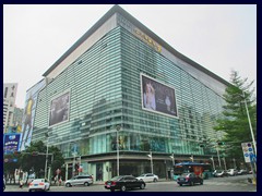 King Glory Plaza, a modern multi-storey shopping mall opposite our hotel.